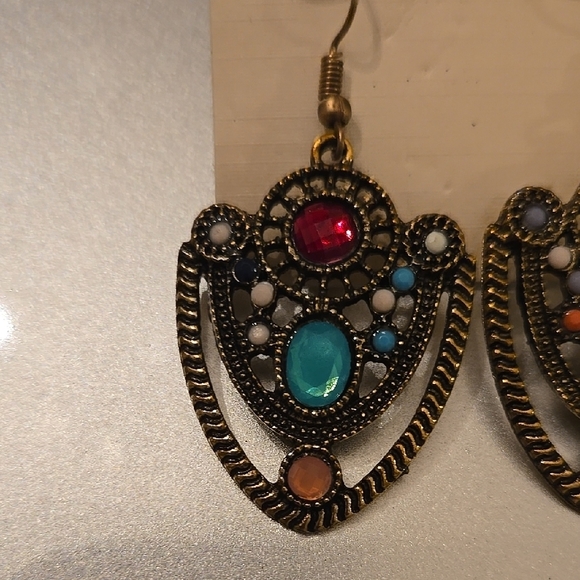 Red and Blue Vintage Dangle Earrings with Intricate Filigree - Picture 4 of 5